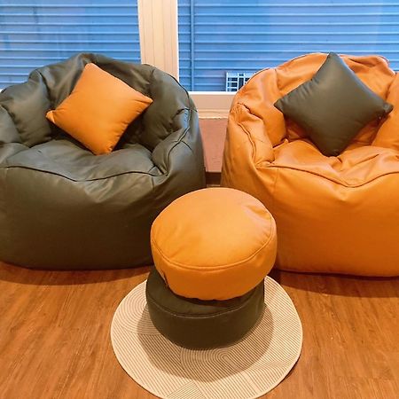 Like Hostel & Bar Lounge 高雄市 エクステリア 写真